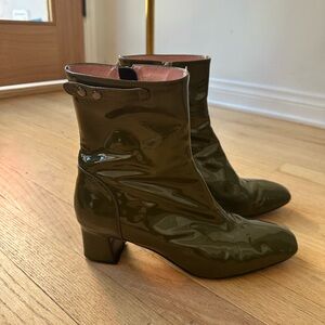 Gini & Albert Patent Leather Ankle Boots – Olive Green (Size 38)